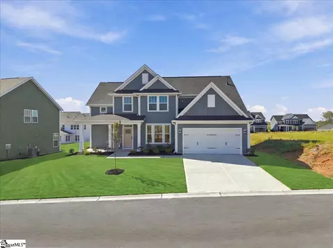 513 Carnbee Rd, Woodruff, SC 29388