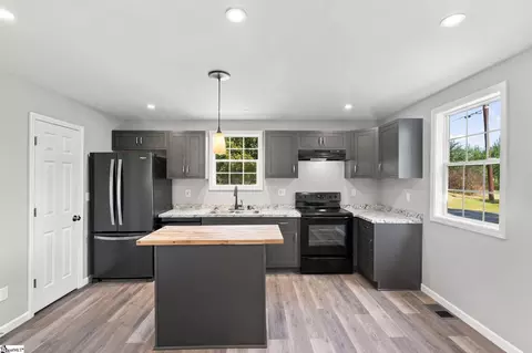 Kitchen - 3545 Erwin Mill Rd, Honea Path, SC 29654 photo 3 of 3