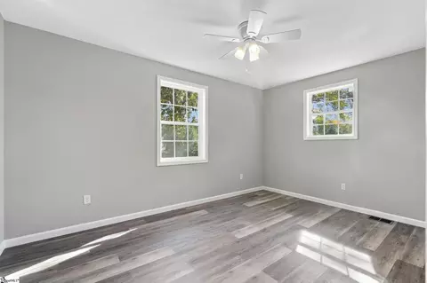 Bedroom - 3545 Erwin Mill Rd, Honea Path, SC 29654 photo 4 of 5