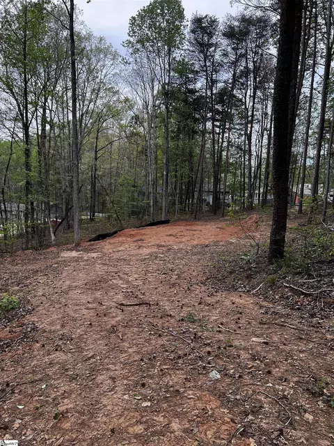 126 Quail Hollow Cir, Westminster, SC 29693