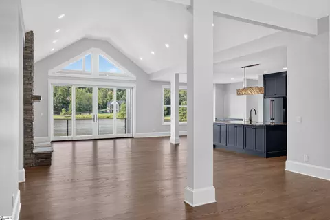 Living - 966 Mapleton Ln, Columbus, NC 28722 photo 1 of 2