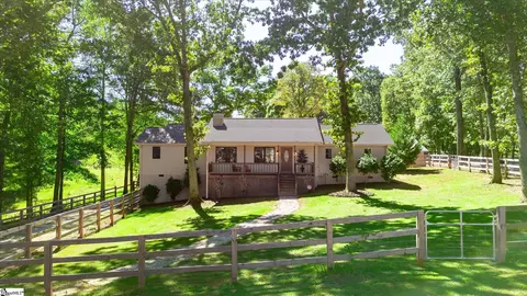 250 Hidden Springs Farm Dr, West Union, SC 29696