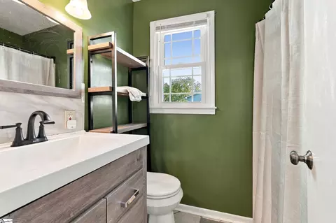 Bath - 1711 Crestview Rd, Easley, SC 29642 photo 3 of 3