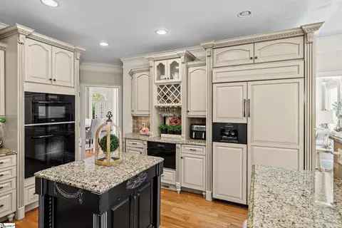 Kitchen - 151 Tupelo Dr, Greer, SC 29651 photo 4 of 4