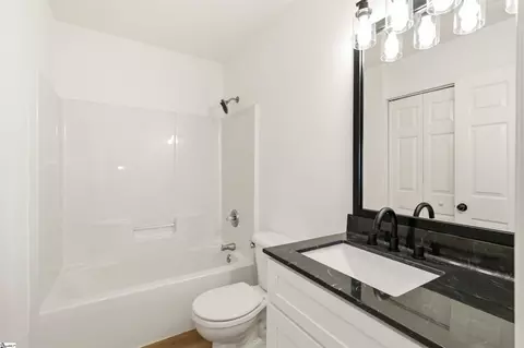 Bath - 257 Ashley Danielle Dr, Duncan, SC 29334 photo 1 of 3