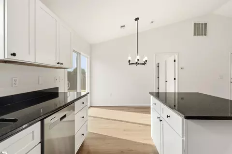 Kitchen - 257 Ashley Danielle Dr, Duncan, SC 29334 photo 3 of 3