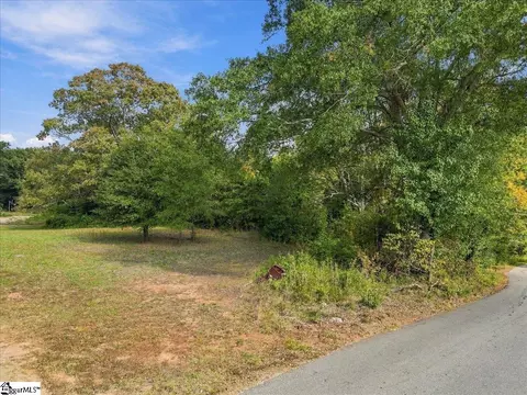 223 B St, Greer, SC 29650 photo 5