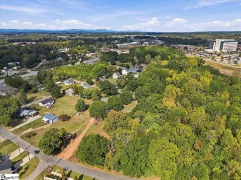 223 B St, Greer, SC 29650 photo 6