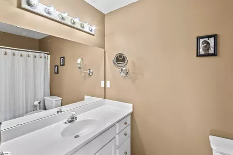 Bath - 112 B Reef Ct, Easley, SC 29642 photo 1 of 3