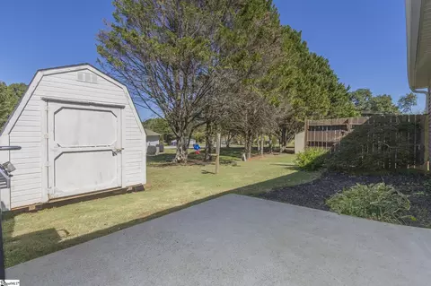 Exterior - 112 B Reef Ct, Easley, SC 29642 photo 3 of 5