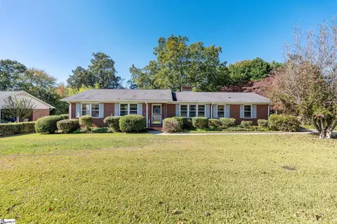 7 Mcswain Dr, Greenville, SC 29615