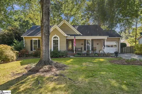 900 Dunwoody Dr, Simpsonville, SC 29681