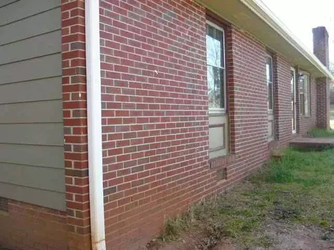 204 Walnut Dr, Pickens, SC 29671 photo 7