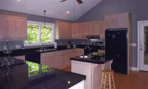 125 Bartram Trl, Central, SC 29630 photo 9