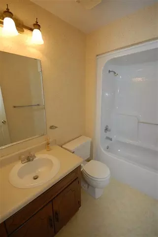 204 Evans Dr, Central, SC 29630 photo 14