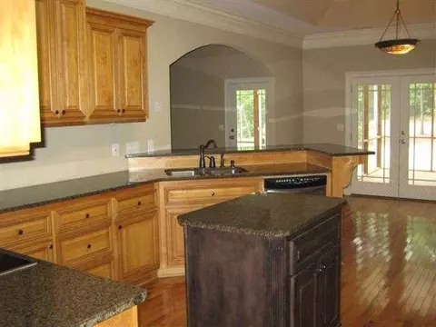 215 Maycaw Dr, Easley, SC 29642 photo 8