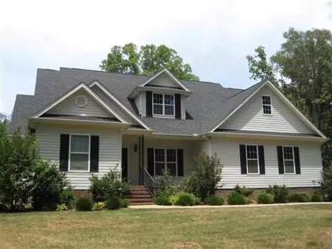 215 Maycaw Dr, Easley, SC 29642 photo 1