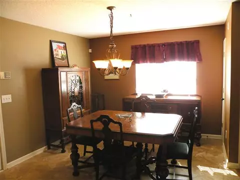 879 Cherry St, Pendleton, SC 29670 photo 6