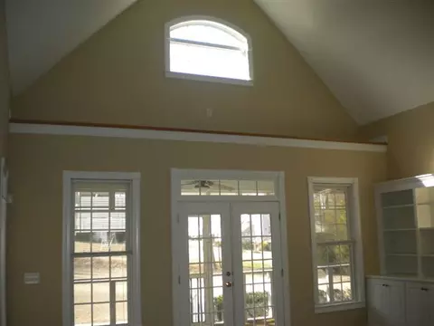 108 Warren Dr, Easley, SC 29640 photo 5