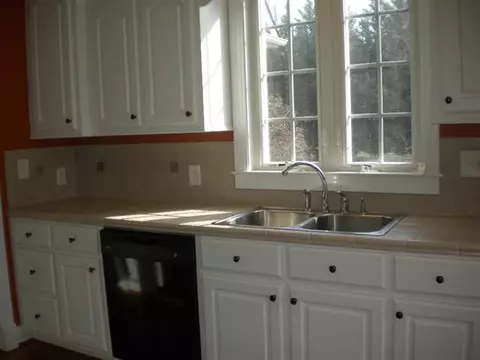 108 Warren Dr, Easley, SC 29640 photo 7