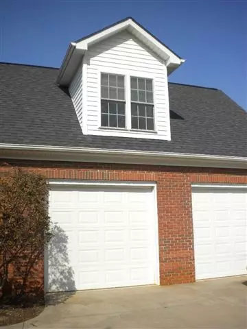 108 Warren Dr, Easley, SC 29640 photo 22