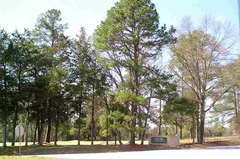 1315 Summers Dr, Pendleton, SC 29670 photo 2