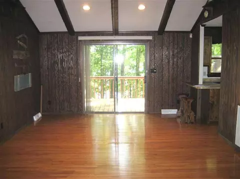4504 Cove Trl, Anderson, SC 29621 photo 2