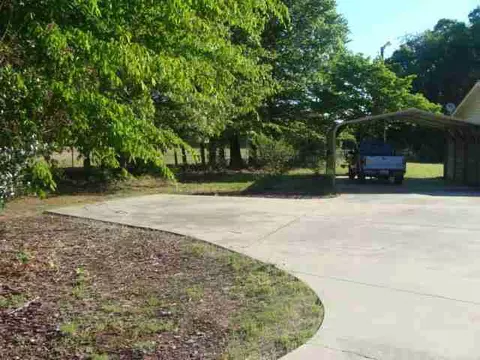 129 E Bearswamp Rd, Walhalla, SC 29691 photo 3