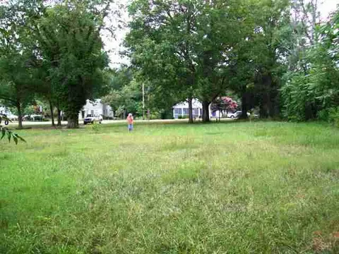 207 S B St, Easley, SC 29640 photo 2