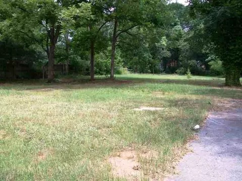 207 S B St, Easley, SC 29640 photo 4