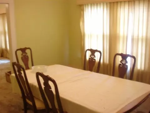 309 Gassaway St, Central, SC 29630 photo 4