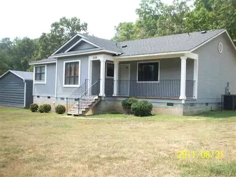 220 Robertson Rd, Anderson, SC 29621 photo 1