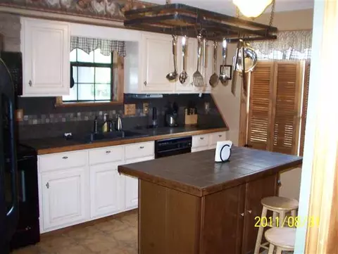 220 Robertson Rd, Anderson, SC 29621 photo 3