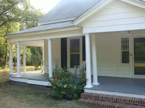 1402 Sexton Gin Rd, Starr, SC 29684 photo 4