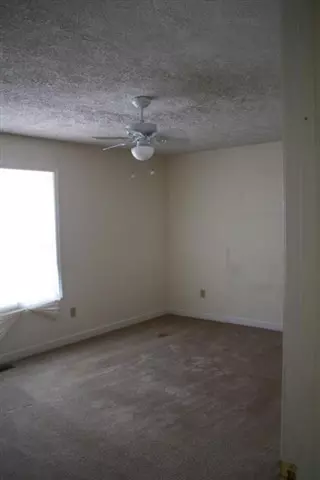 15 Saluda St, Honea Path, SC 29654 photo 5