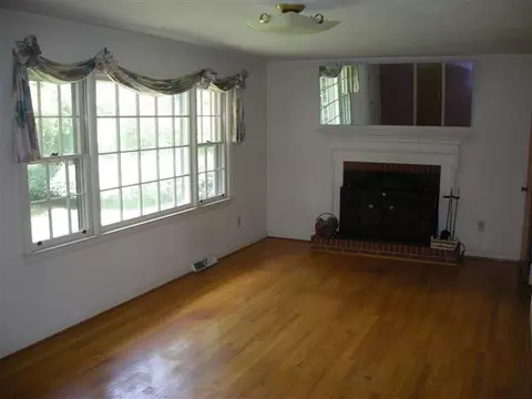3048 Forest Dr, Seneca, SC 29672 photo 6
