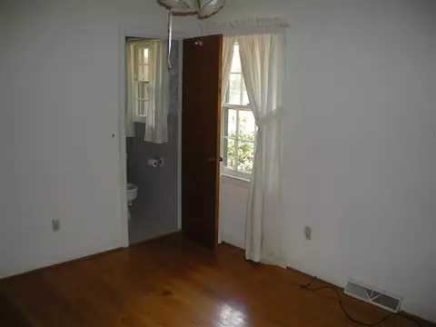 3048 Forest Dr, Seneca, SC 29672 photo 11
