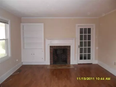 75 E Cork St, Ware Shoals, SC 29692 photo 4