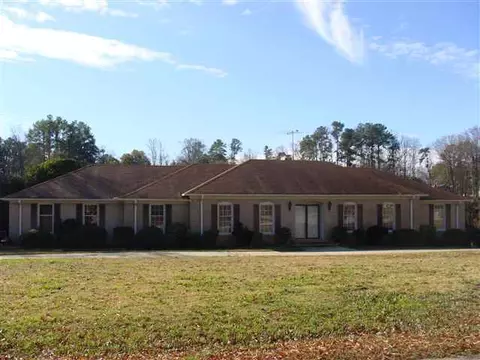 1300 Wendover Way, Anderson, SC 29621 photo 2