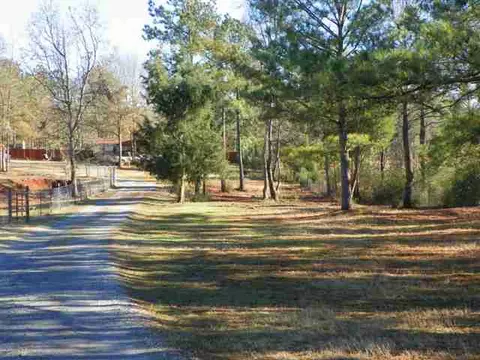 901 Martin Rd, Starr, SC 29684 photo 5