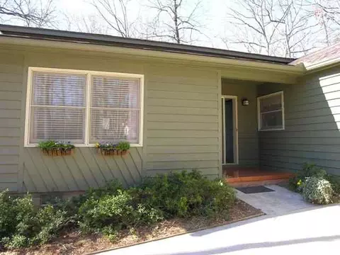 226 Heather Dr, Central, SC 29630 photo 2