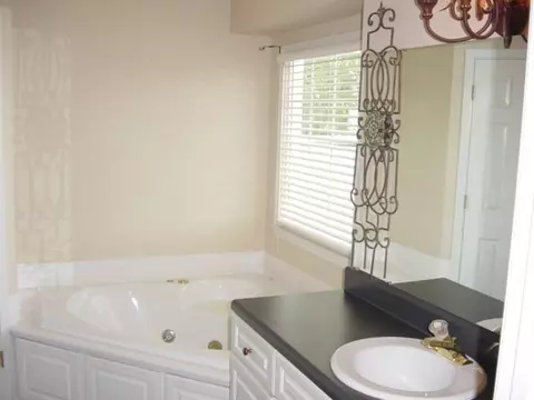 200 Tulip Tree Ct, Easley, SC 29642 photo 9