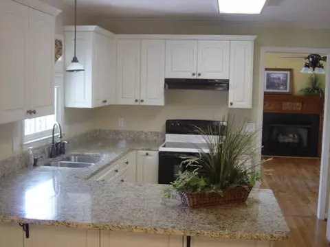 200 Tulip Tree Ct, Easley, SC 29642 photo 2