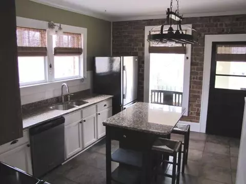 208 E South 3rd St, Seneca, SC 29672 photo 9