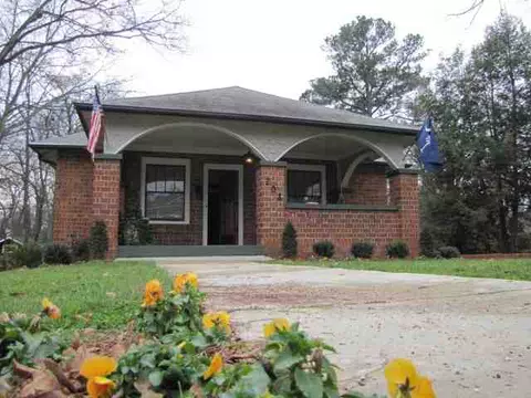 208 E South 3rd St, Seneca, SC 29672 photo 2