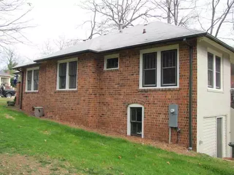 208 E South 3rd St, Seneca, SC 29672 photo 14