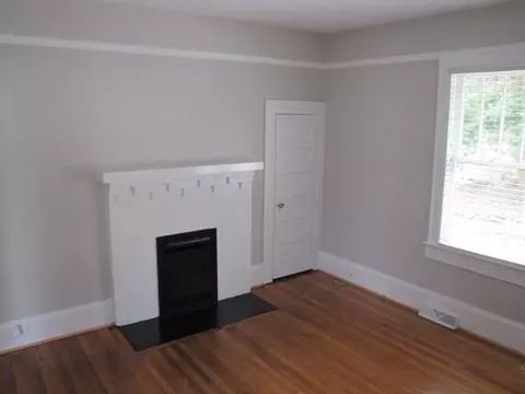 208 E South 3rd St, Seneca, SC 29672 photo 8