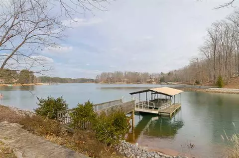 210 Pointe Rd, Seneca, SC 29672 photo 1