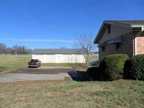 196 Mill St, Pelzer, SC 29669 photo 4