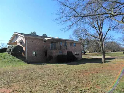 196 Mill St, Pelzer, SC 29669 photo 2